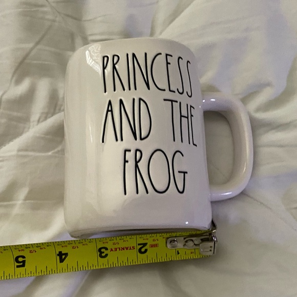 RAE DUNN DISNEY PRINCESS AND THE FROG MUG - Picture 11 of 11